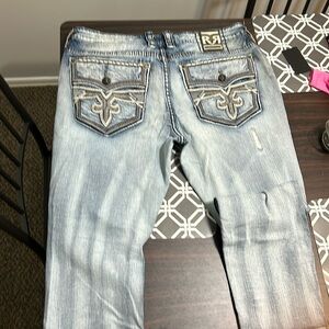 Used size 42 men’s rock revival jeans